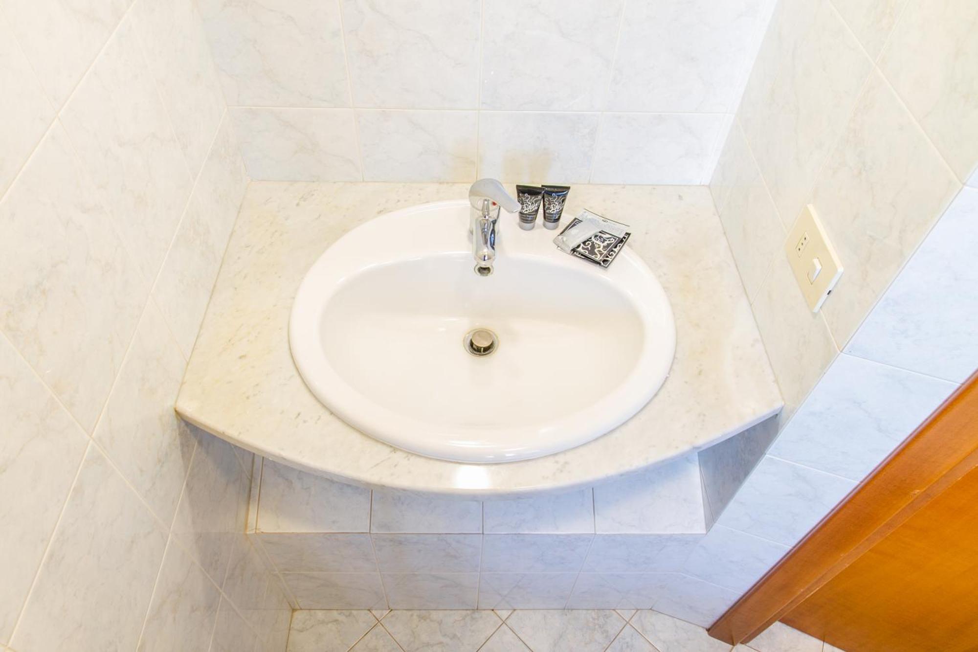 Ai Candelori Hotel Cefalu Exterior photo